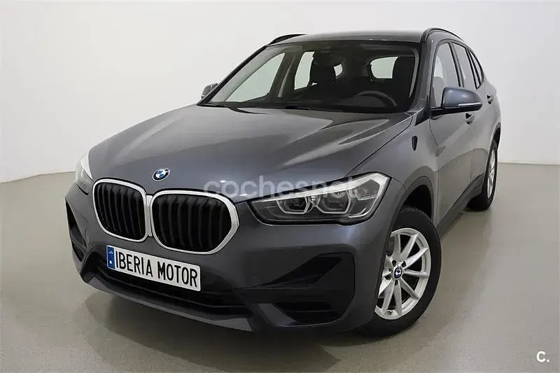 Usado BMW X1 116 CV (85 kW) 2022 Gris / plata SUV