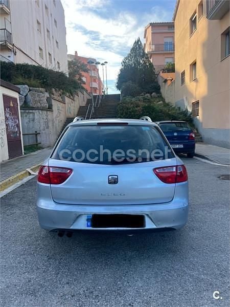 Usado Seat Exeo Reference 150 CV (110 kW) 2010 Gris / plata Familiar