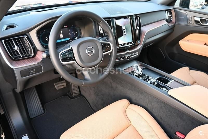Usado Volvo XC60 Plus 197 CV (144 kW) 2023 Negro SUV