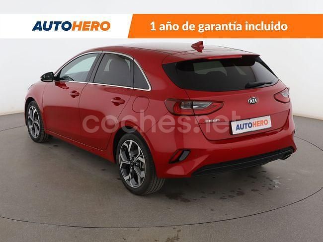 Usado Kia Ceed 120 CV (88 kW) 2020 Rojo Utilitario