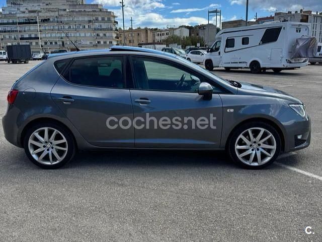 Usado Seat Ibiza FR 143 CV (105 kW) 2013 Gris / plata Berlina