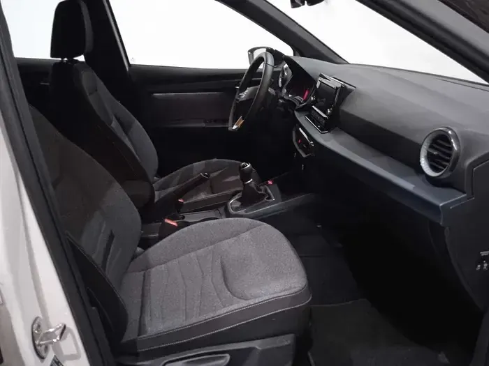 Usado Seat Arona Xperience 115 CV (84 kW) 2025 Blanco SUV