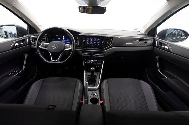 Usado VW Taigo Life 95 CV (69 kW) 2022 Gris / plata SUV