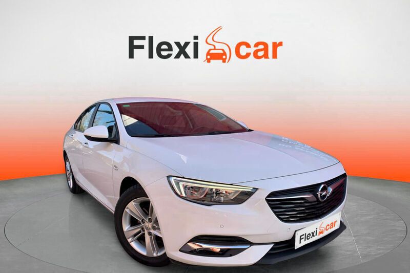 Blanco Usado 2019 Opel Insignia Selective Berlina | 11.990 € (Buen precio) - Imagen 1/4
