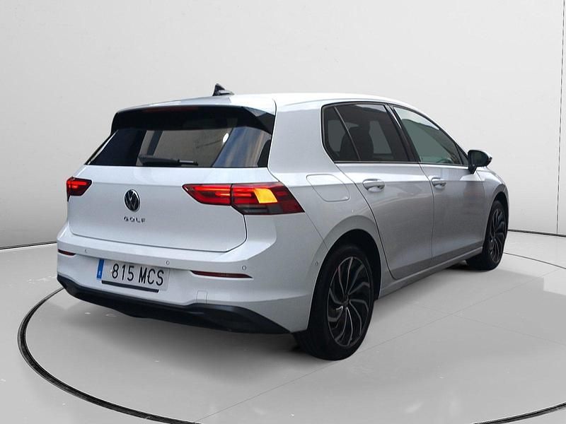 Usado VW Golf VIII Life 150 CV (110 kW) 2022