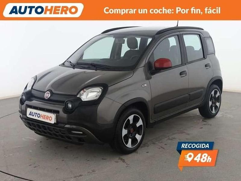 Usado Fiat Panda 69 CV (50 kW) 2023 Gris Utilitario