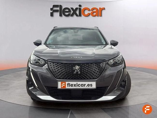 Usado Peugeot 2008 Allure 130 CV (95 kW) 2021 Gris / plata SUV