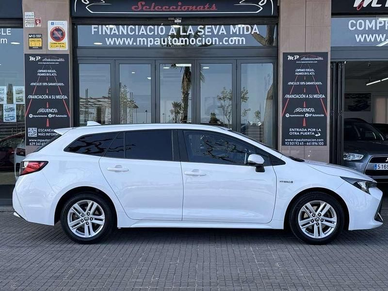 Usado Toyota Corolla Active 122 CV (89 kW) 2021 Blanco Familiar