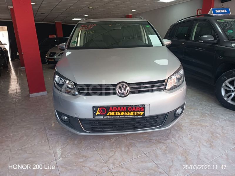 Gris / plata Usado 2011 VW Touran Advance Monovolumen | 9900 € (Precio justo) - Imagen 1/4