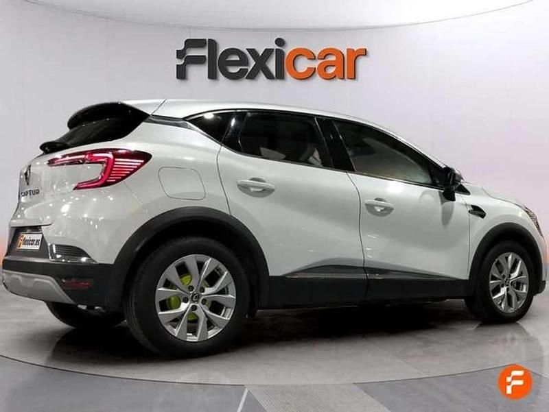 Usado Renault Captur Intens 116 HP (85 kW) 2021 Branco SUV