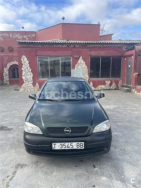 Usado Opel Astra Comfort 100 CV (73 kW) 2000 Verde Berlina