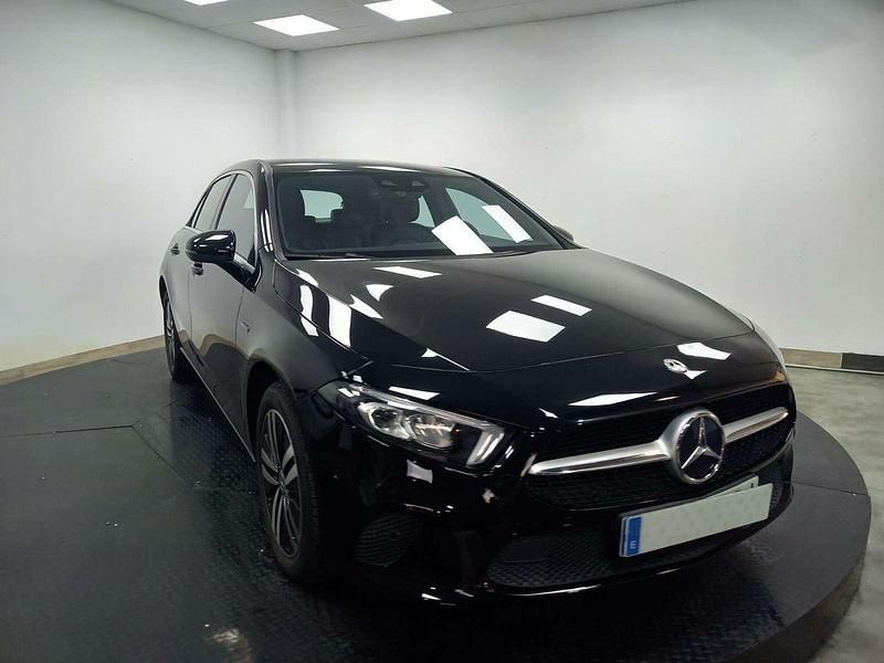 Usado Mercedes A250 Business 218 CV (160 kW) 2021 Negro Berlina