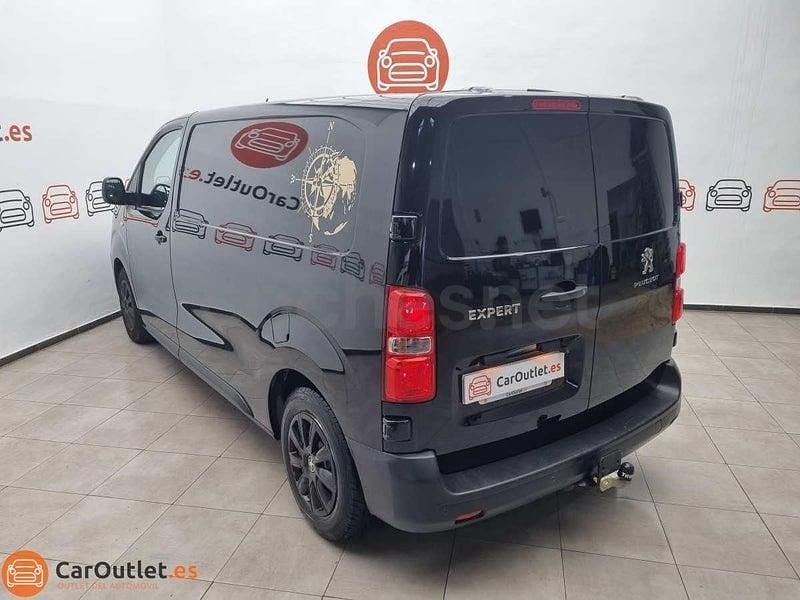 Usado Peugeot Traveller Business-Line 120 CV (88 kW) 2021 Negro Monovolumen