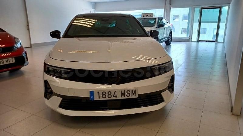 Usado Opel Astra 136 CV (100 kW) 2024 Blanco Berlina