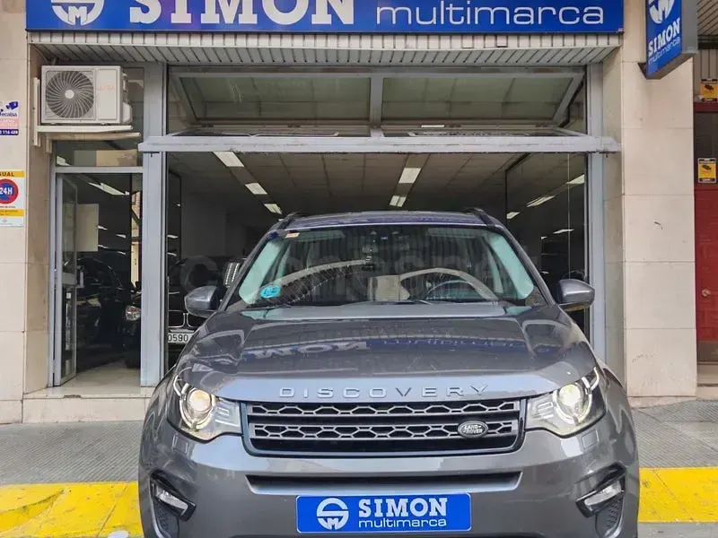 Usado Land Rover Discovery Sport HSE Luxury 150 CV (110 kW) 2016 Gris / plata SUV