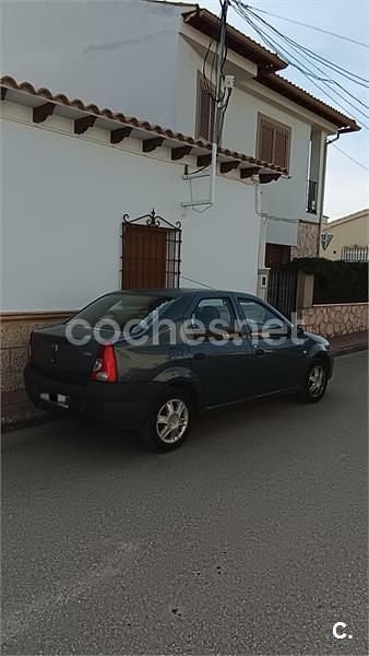 Usado Dacia Logan Lauréate 70 CV (51 kW) 2008 Azul Berlina
