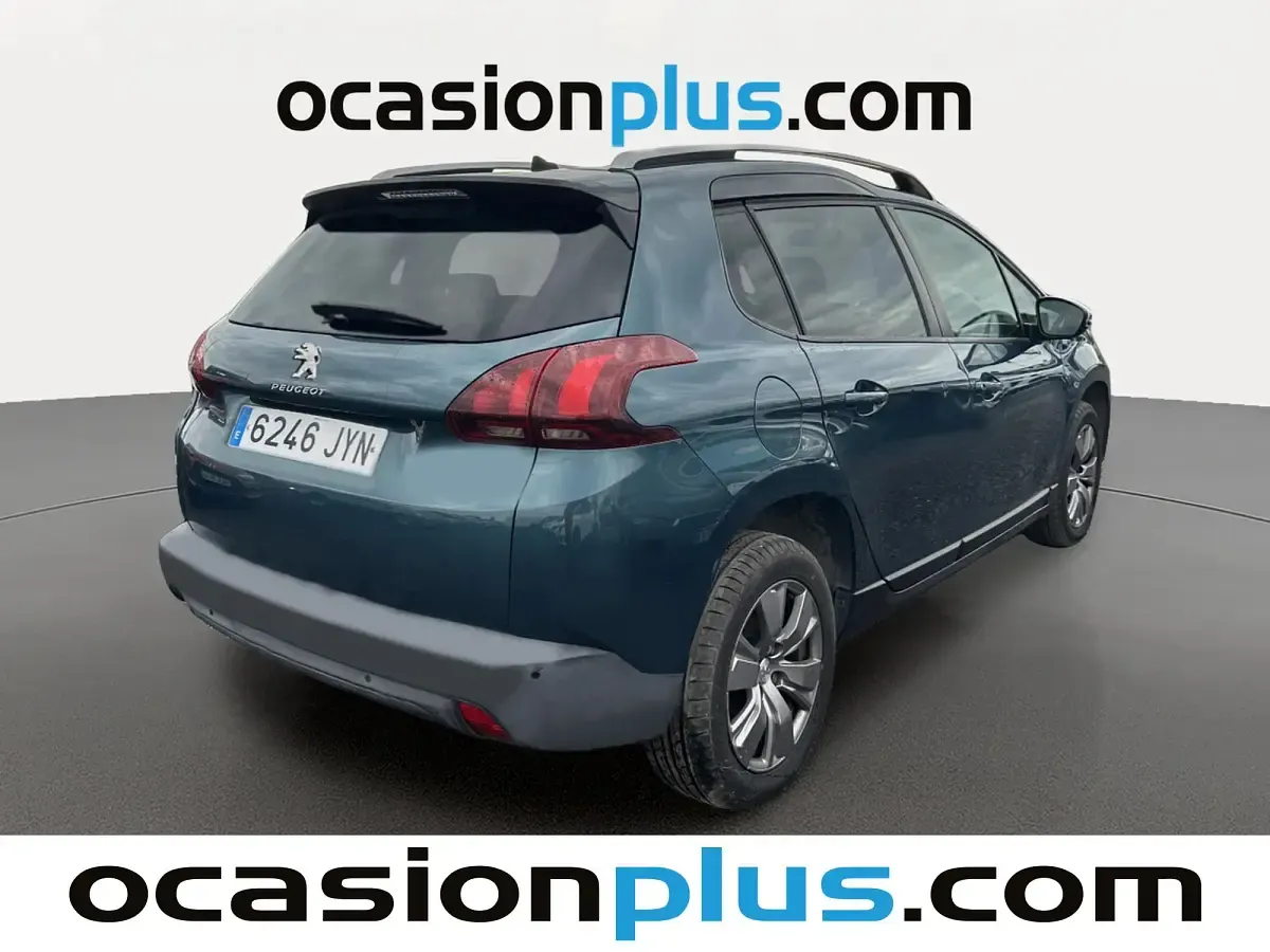 Usado Peugeot 2008 Style 100 CV (73 kW) 2017 Verde SUV