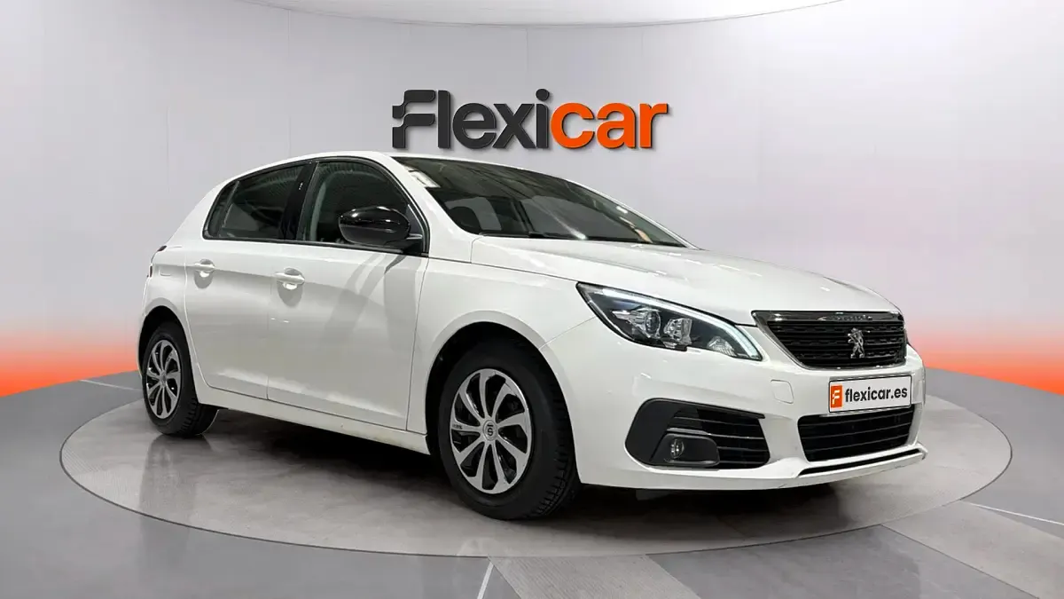 Usado Peugeot 308 Business-Line 100 CV (73 kW) 2018 Berlina