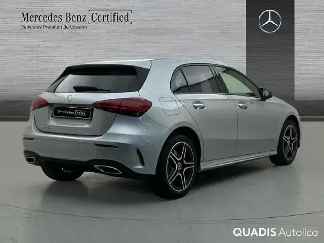 Usado Mercedes A250 218 CV (160 kW) 2025 Plata hightech