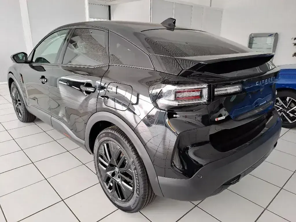 Nuevo Citroën C4 Business Class 145 CV (106 kW) 2026 Negro SUV