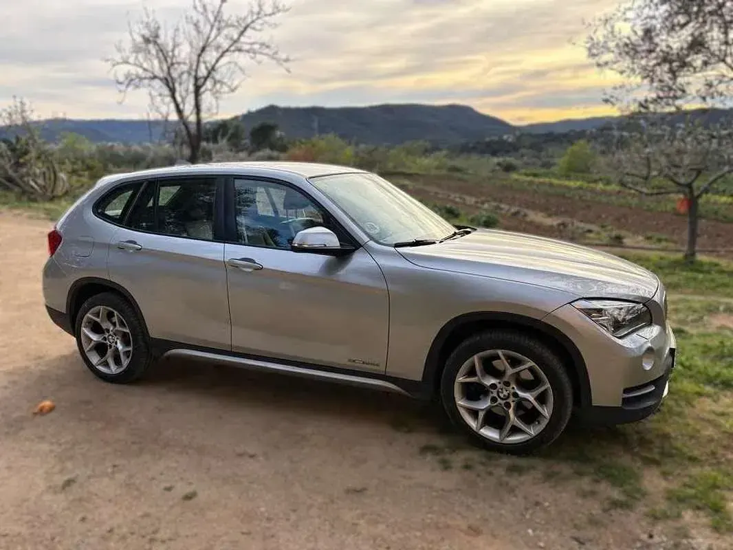 Usado BMW X1 184 CV (135 kW) 2013 Gris SUV