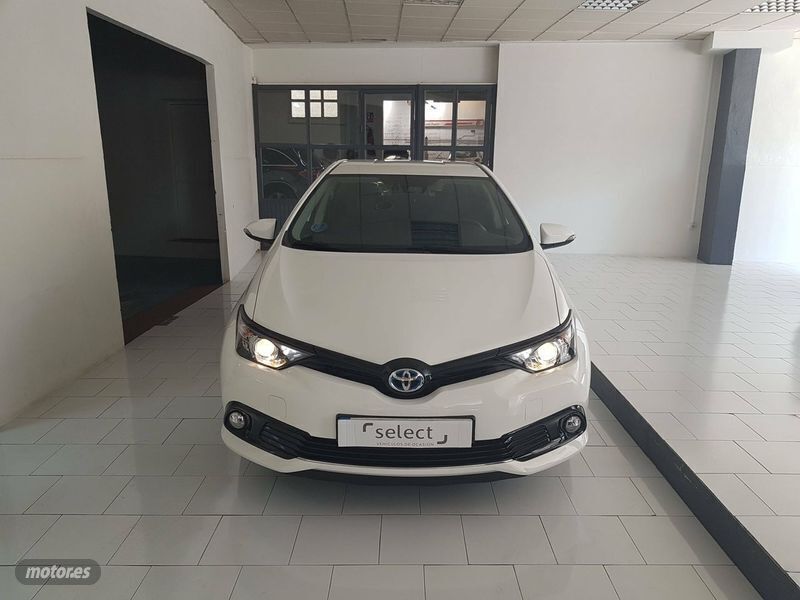 Blanco Usado 2018 Toyota Auris Hybrid Edition Berlina | 19.500 € (Caro) - Imagen 1/4