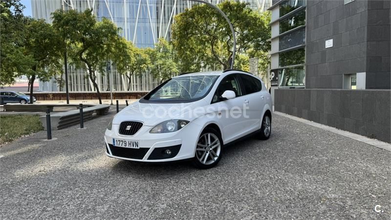 Blanco Usado 2014 Seat Altea XL I-Tech Monovolumen | 7990 € (Precio justo) - Imagen 1/4