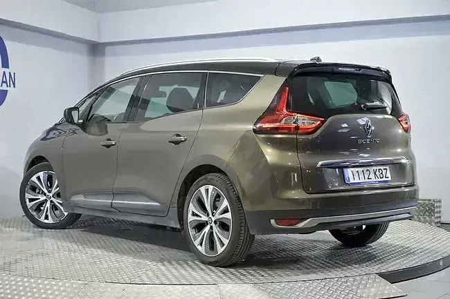 Usado Renault Scénic III Bose Edition 130 CV (95 kW) 2017 Verde Monovolumen