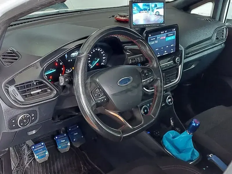 Usado Ford Fiesta ST-Line 75 CV (55 kW) 2020 Blanco Utilitario