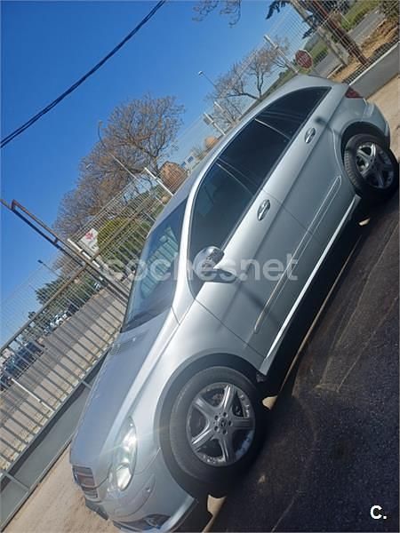 Usado Mercedes R320 224 CV (164 kW) 2010 Gris / plata Monovolumen