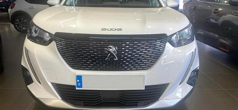 Usado Peugeot 2008 Allure 110 CV (80 kW) 2021 Blanco SUV