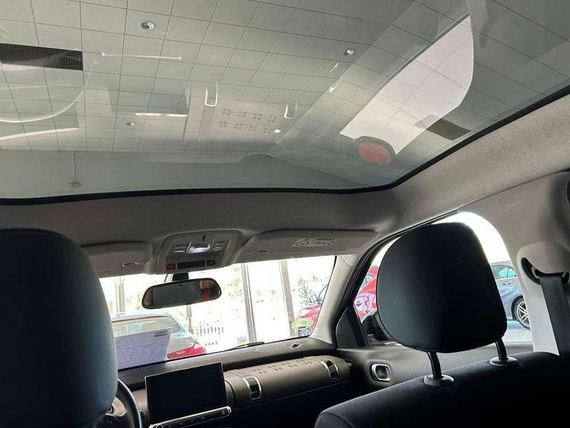 Usado Citroën C4 Cactus Live 82 CV (60 kW) 2019 Rojo Utilitario