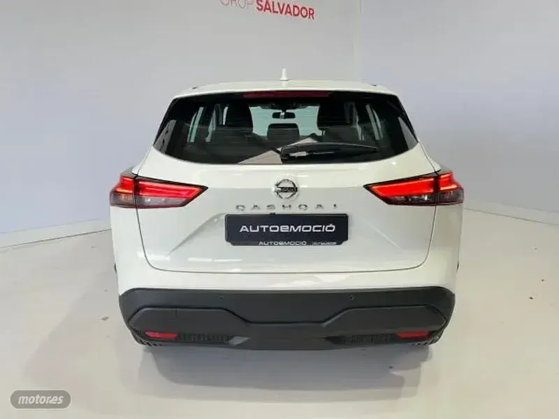 Usado Nissan Qashqai Acenta 140 CV (102 kW) 2022 Blanco SUV