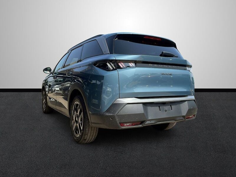 Usado Peugeot 5008 Allure 145 CV (106 kW) 2024 Azul claro Monovolumen