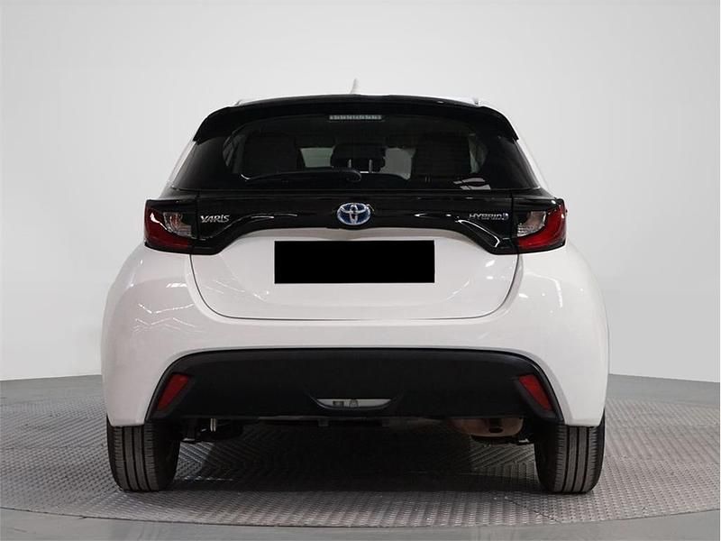 Usado Toyota Yaris Hybrid Business Edition 116 CV (85 kW) 2024 Blanco Berlina