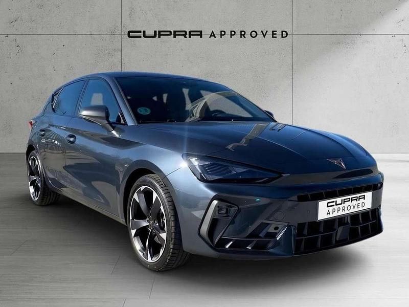Usado Cupra Leon 150 CV (110 kW) 2025 Gris Utilitario
