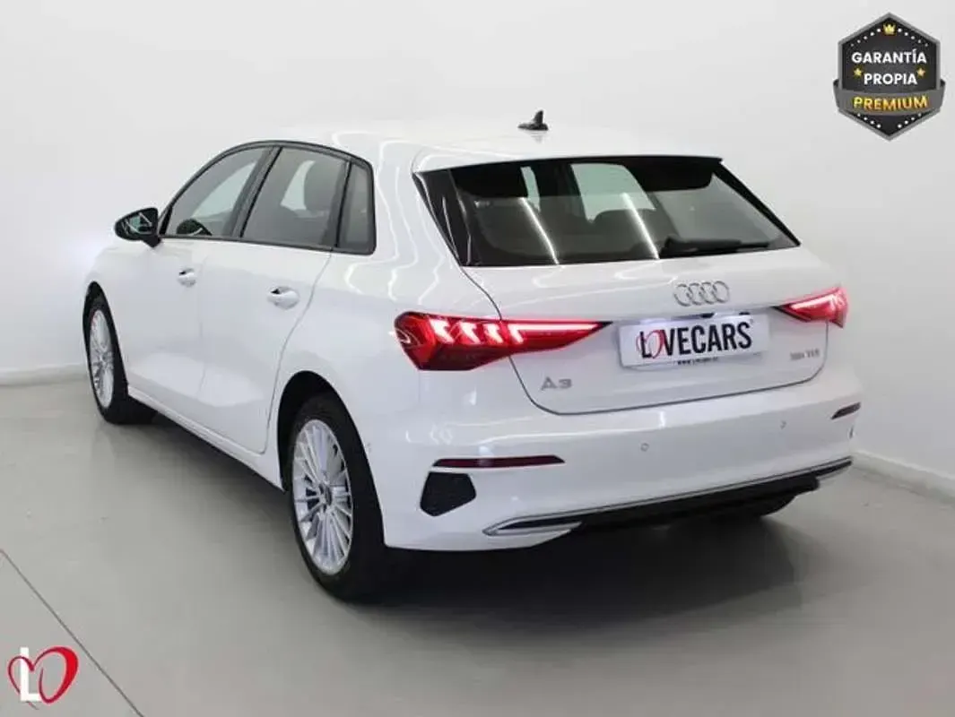 Usado Audi A3 Sportback Advanced 150 CV (110 kW) 2022 Blanco Utilitario