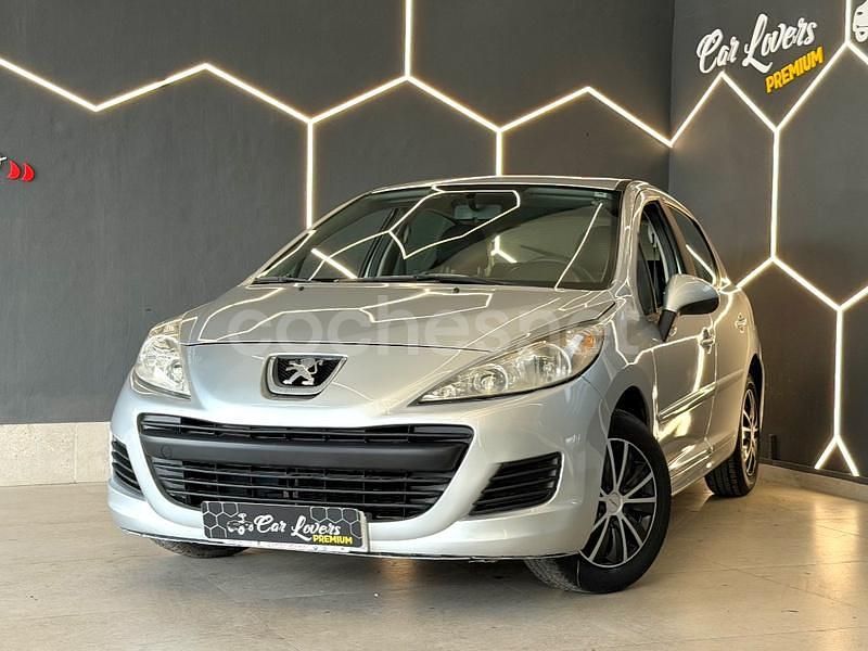 Usado Peugeot 207 Sport 70 CV (51 kW) 2010 Gris / plata Berlina