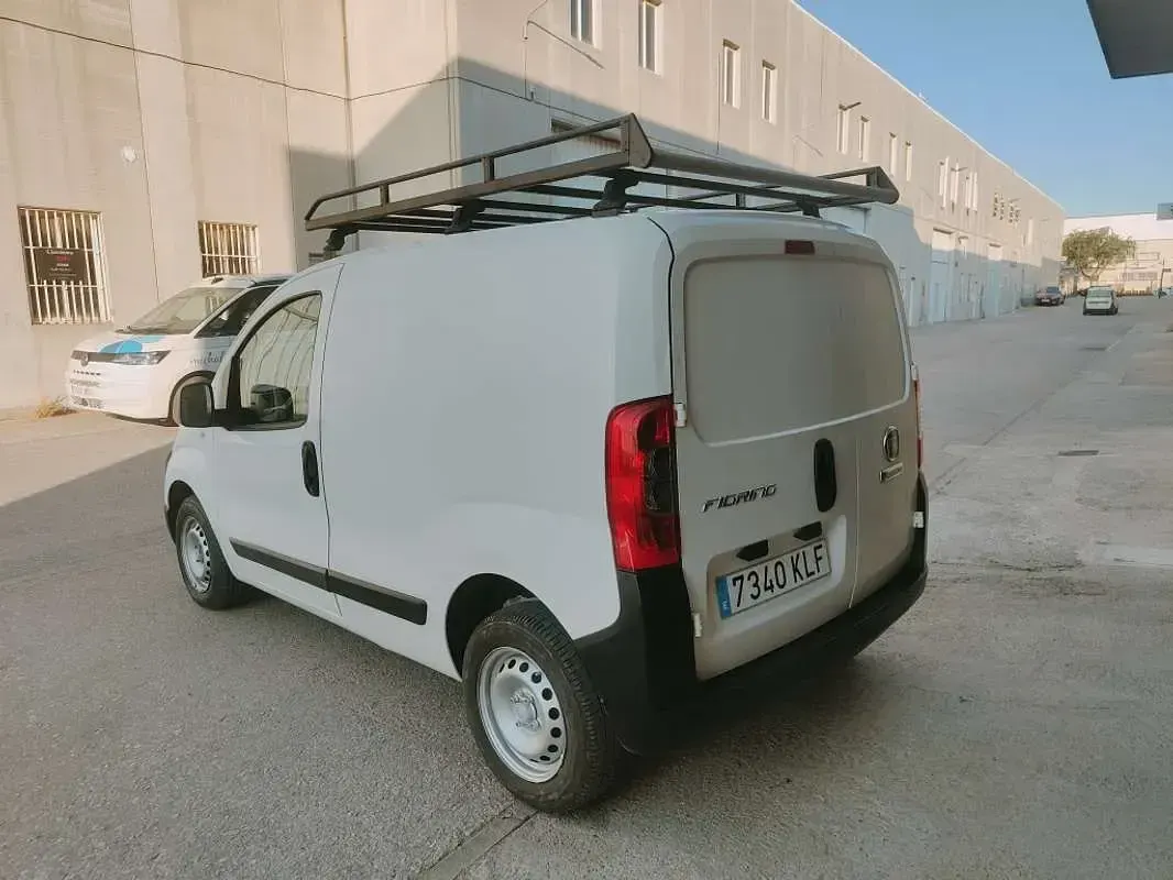Usado Fiat Fiorino 82 CV (60 kW) 2018 Blanco Monovolumen