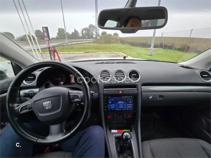 Usado Seat Exeo Reference 120 CV (88 kW) 2010 Blanco Berlina