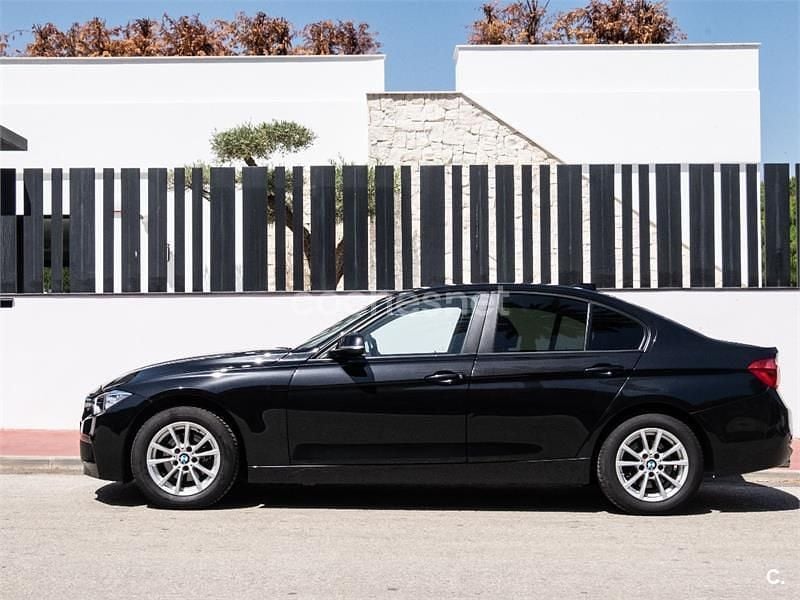 Negro Usado 2016 BMW 318 Berlina | 13.500 € (Buen precio) - Imagen 1/4