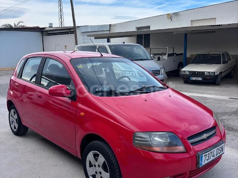 Usado Chevrolet Kalos SE 83 CV (61 kW) 2005 Rojo Berlina