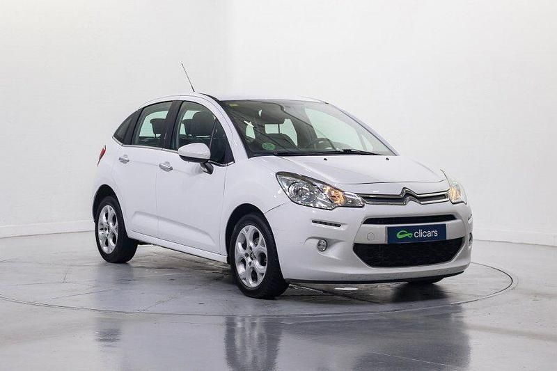 Usado Citroën C3 Live 68 CV (50 kW) 2016 Blanco Berlina