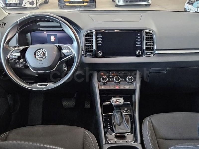 Usado Skoda Karoq Ambition 150 HP (110 kW) 2022 Branco SUV