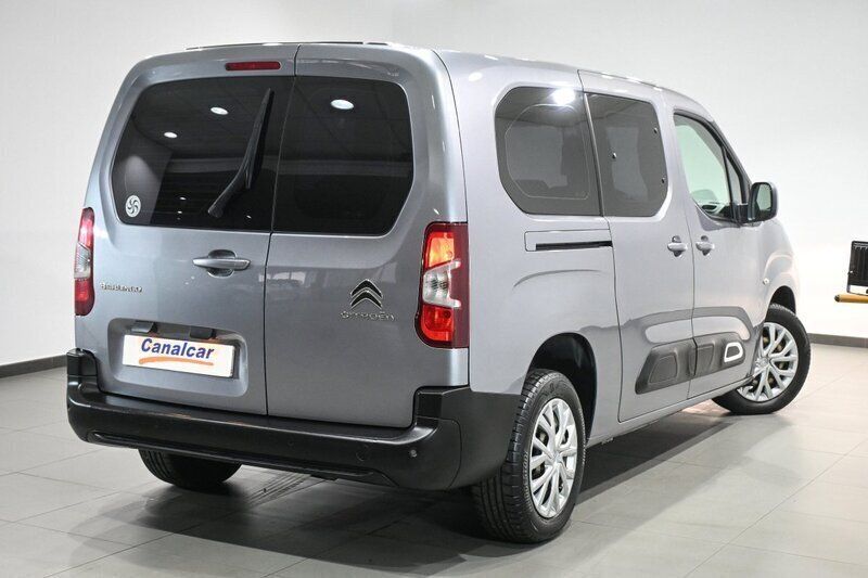Usado Citroën Berlingo Feel 130 CV (95 kW) 2019 Gris Monovolumen