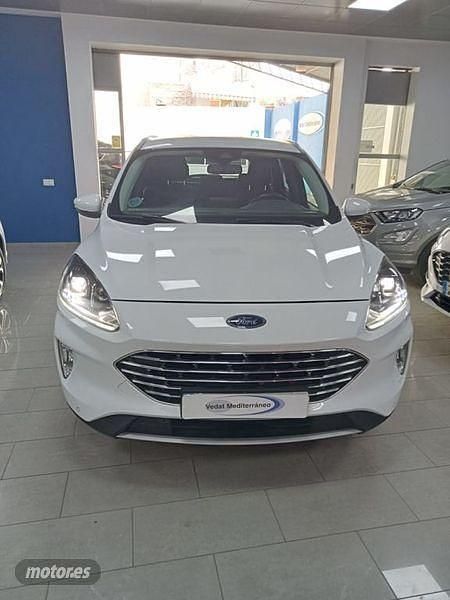 Usado Ford Kuga Titanium 150 CV (110 kW) 2021 Blanco SUV