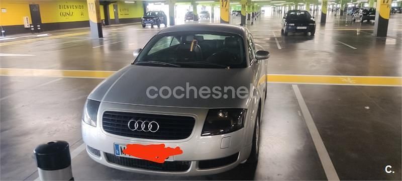 Usado Audi TT 180 CV (132 kW) 1999 Gris / plata Coupe