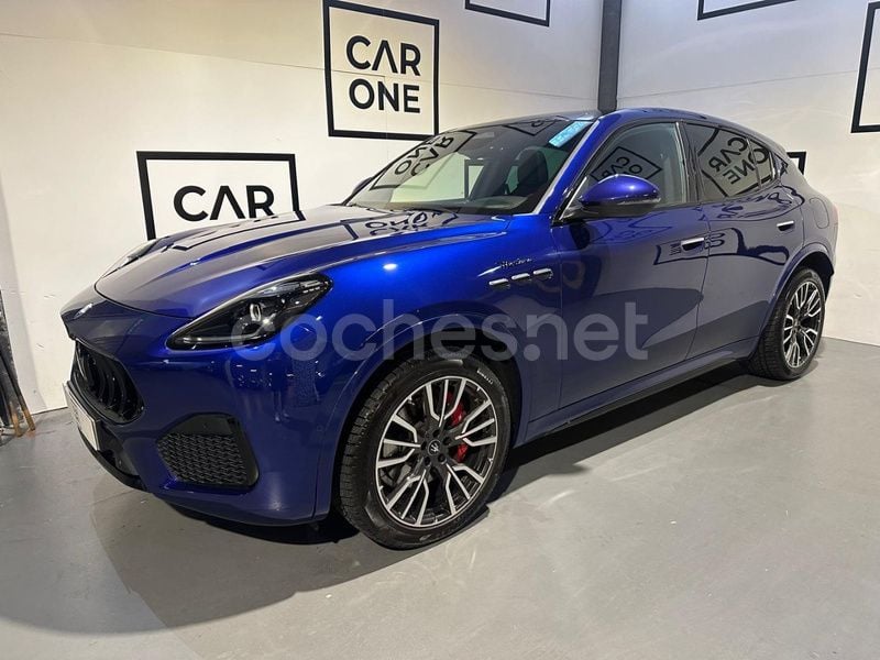 Azul Usado 2022 Maserati Grecale SUV | 73.990 € - Imagen 1/4