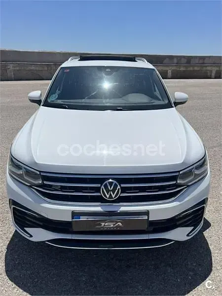 Usado VW Tiguan R-line 150 CV (110 kW) 2021 Blanco SUV