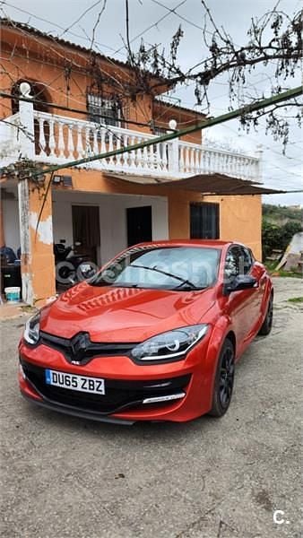 Begagnad Renault Mégane R.S. 265 HK (194 kW) 2015 Röd Sportkupé